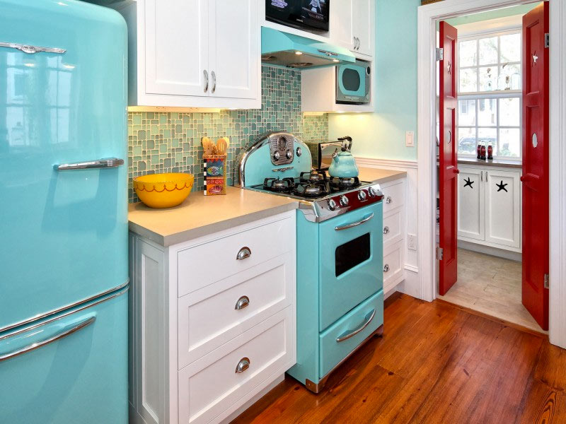 Robins-Egg-Blue-Vintage-Kitchen-Knight-Architects