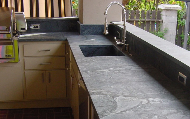 Soapstone-Countertop-Outdoor-Kitchen-Premier-Surfaces