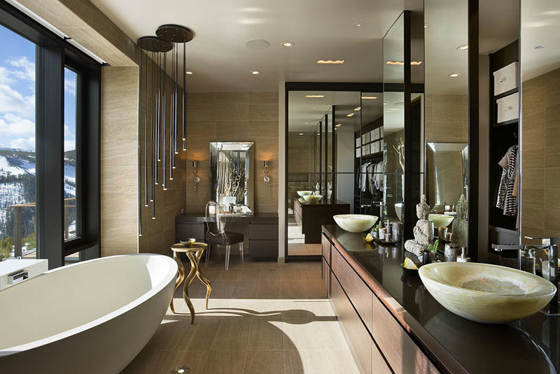 Luxury-Master-Bathroom-HomeDSGN