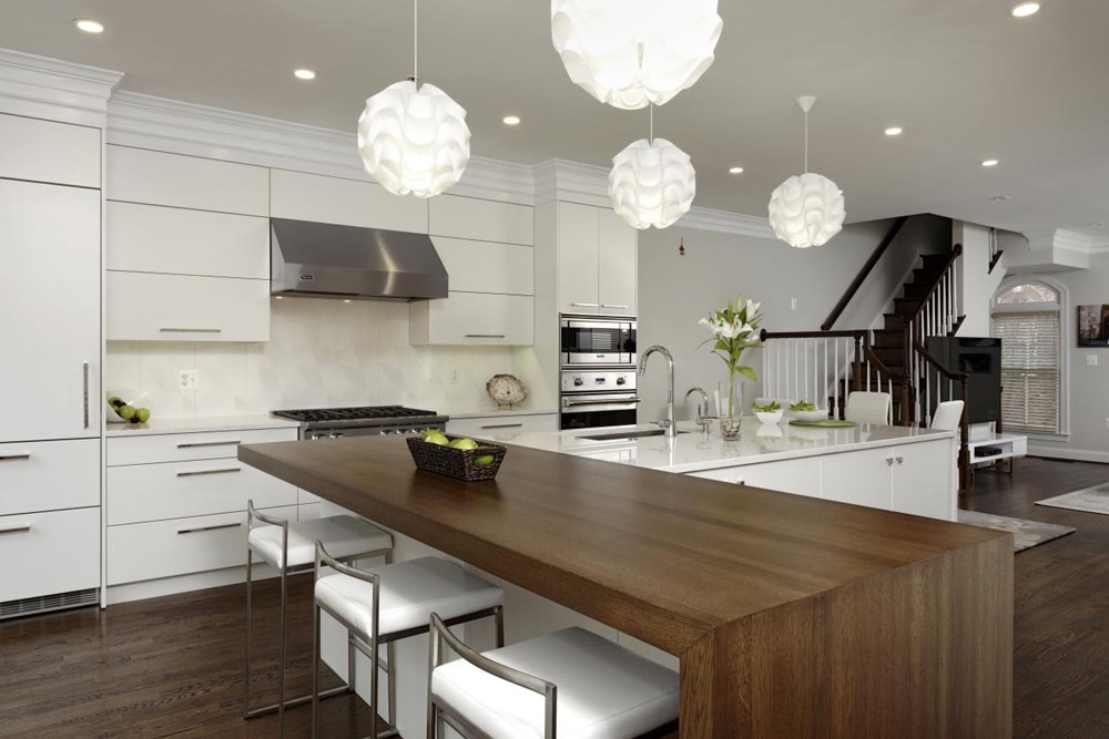 L-Shaped-Kitchen-Island-Jennifer-Gilmer