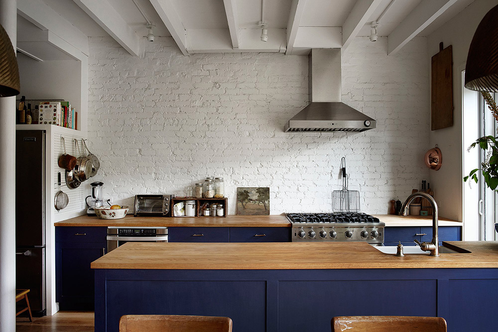 Modern-Rustic-Kitchen-Rony-Vardi-Vogue