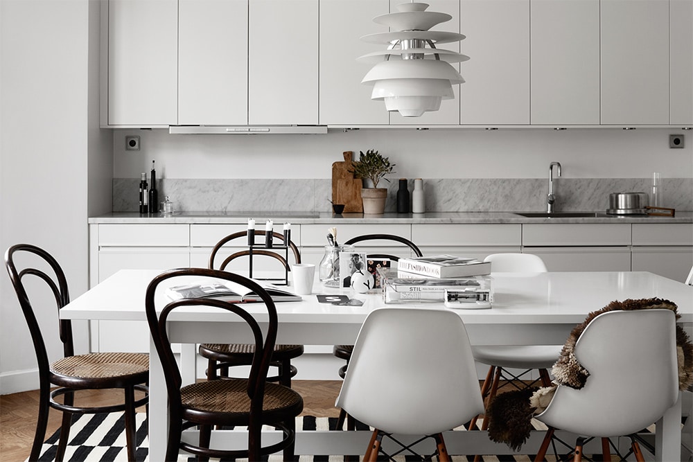 One-Wall-Kitchen-Granite-Backsplash-Seventeen-Doors-via-Kristofer-Johnsson