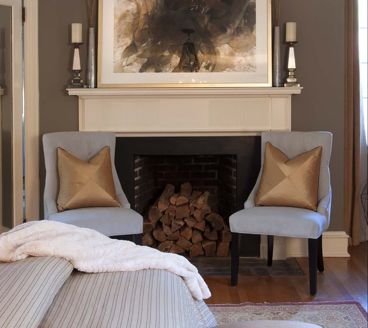 contemporary-fireplace-mantel-top-kat-photo